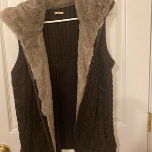 Women’s Brown Cable Knit Sweater Vest